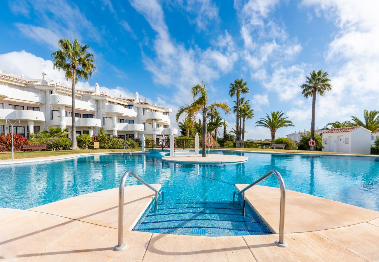 Apartamento en Mijas Costa - Antares I Jardin de Calahonda | Hermosa vista al jardín