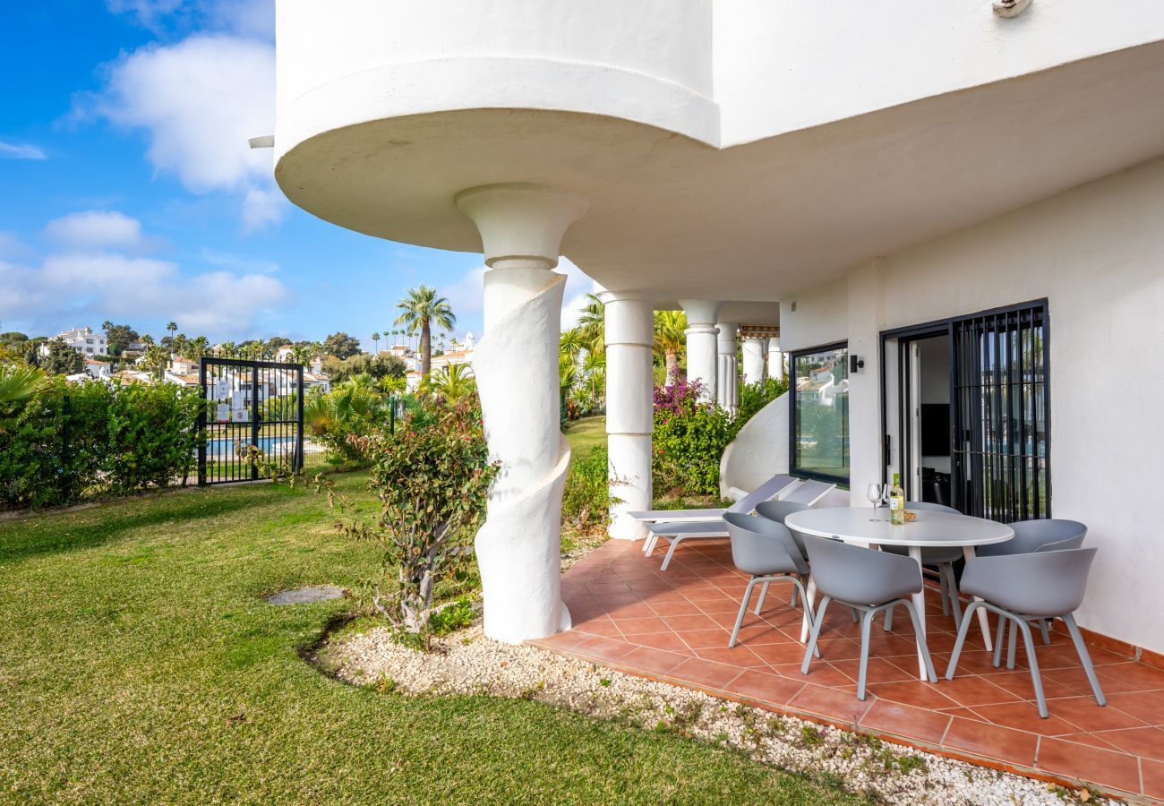 Apartamento en Mijas Costa - Antares I Jardin de Calahonda | Hermosa vista al jardín