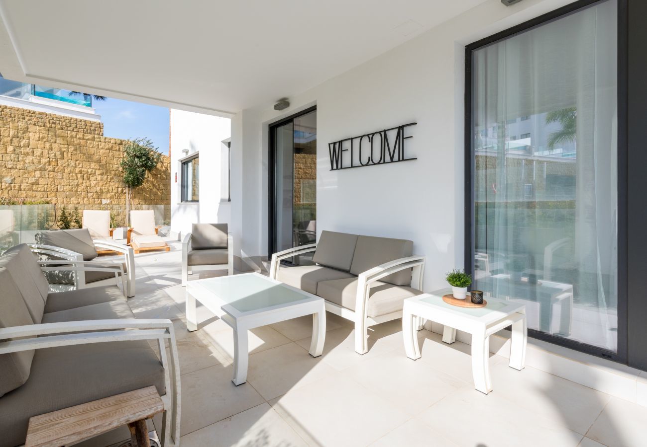 Apartamento en Mijas Costa - Santa Barbara Heights III CLC - lujo, piscina privada, vista del mar