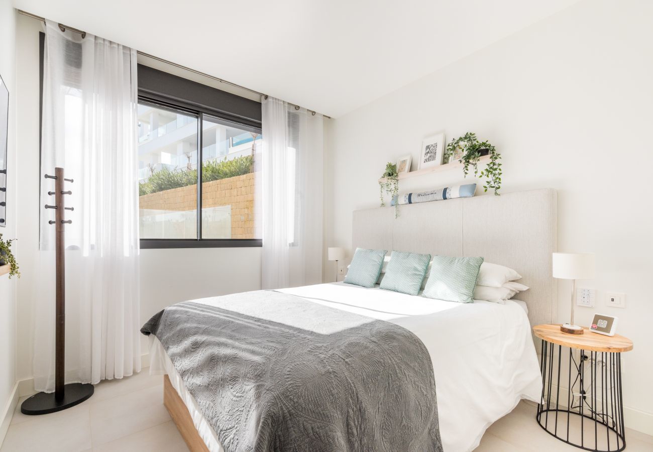 Apartamento en Mijas Costa - Santa Barbara Heights III CLC - lujo, piscina privada, vista del mar