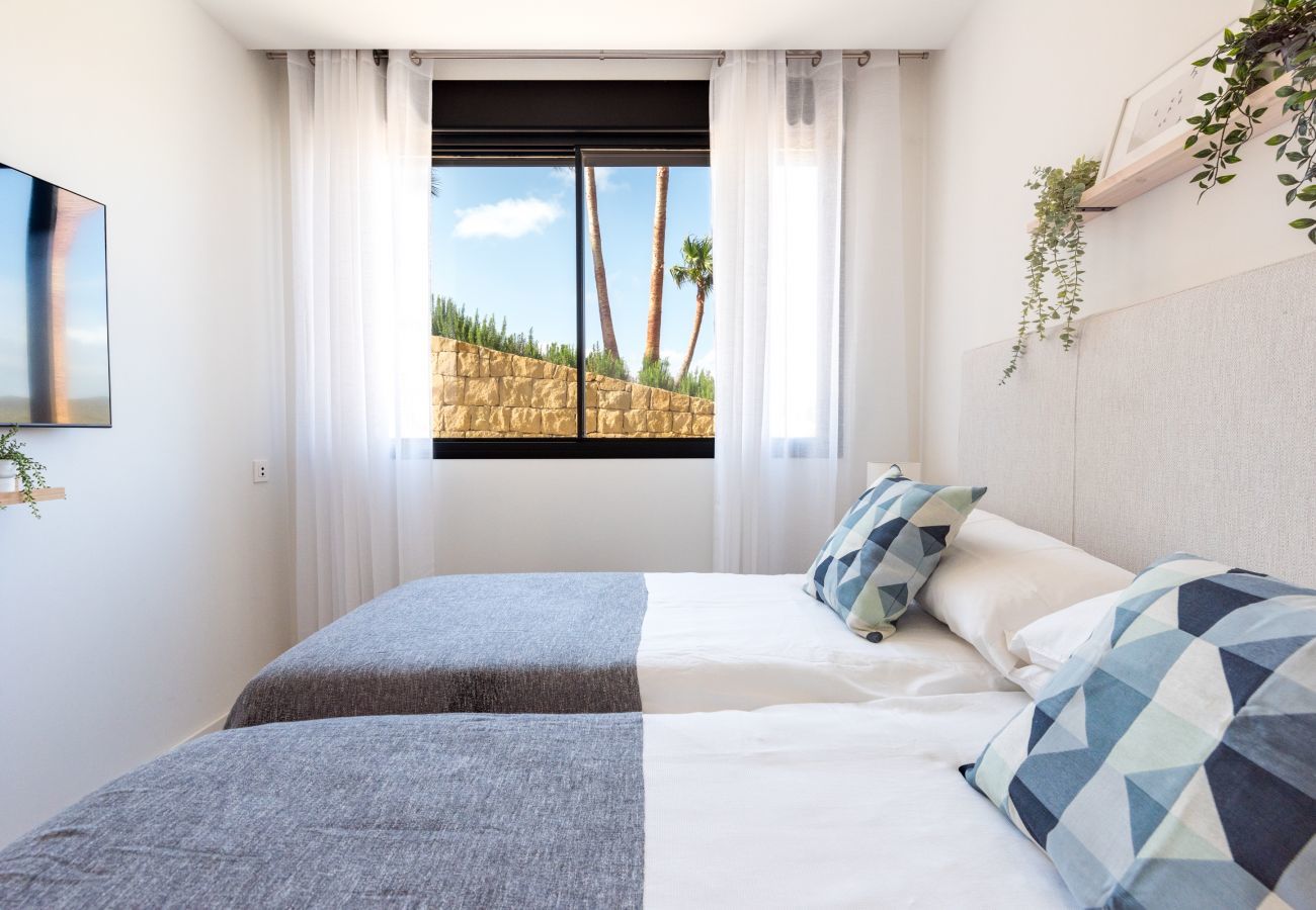 Apartamento en Mijas Costa - Santa Barbara Heights III CLC - lujo, piscina privada, vista del mar