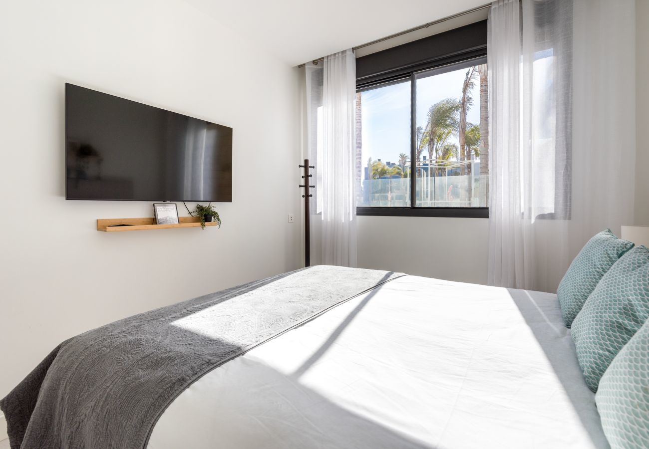 Apartamento en Mijas Costa - Santa Barbara Heights III CLC - lujo, piscina privada, vista del mar