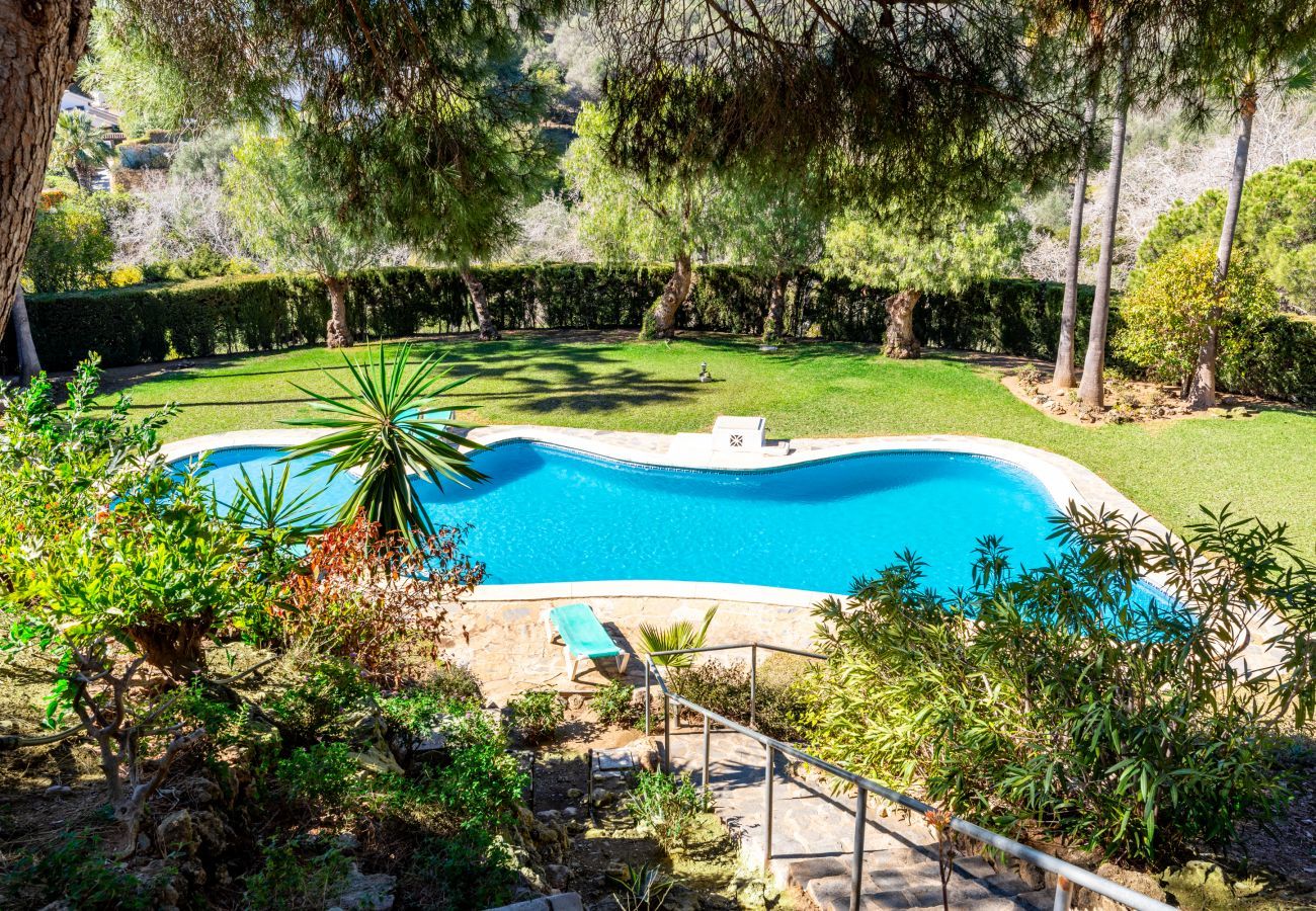 Casa adosada en Mijas Costa - Adosado con hermosas vistas al mar y piscina privada