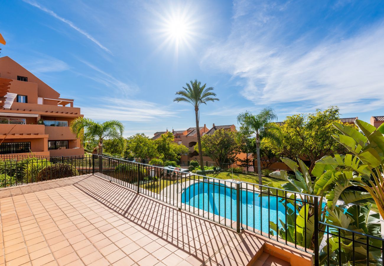 Apartamento en Marbella - Los Lagos Golf II | Encantador apartamento de 3 habitaciones en Marbella