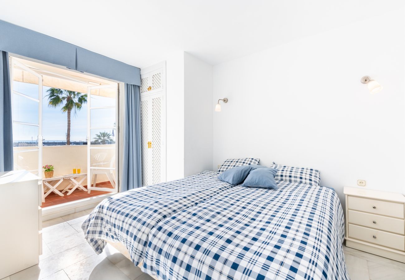 Apartamento en Benalmádena - Puerto Deportivo | Apartamento de 2 dormitorios en Puerto Marina Benalmádena