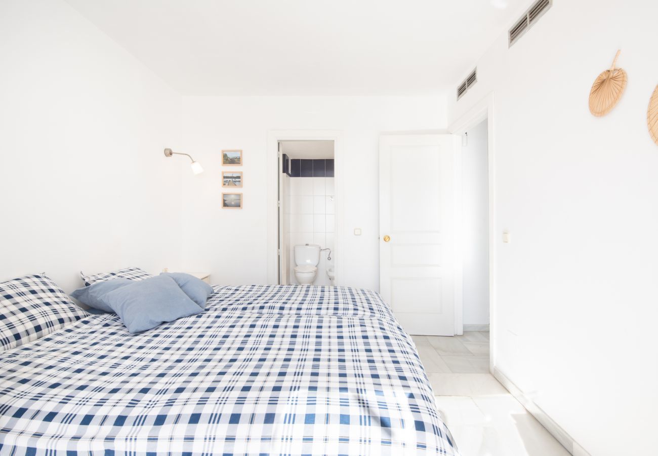 Apartamento en Benalmádena - Puerto Deportivo | Apartamento de 2 dormitorios en Puerto Marina Benalmádena