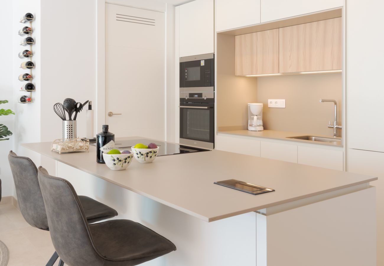 Apartamento en Fuengirola - Jade Tower | Apartamento de Lujo Costero de 2 Dormitorios en Fuengirola