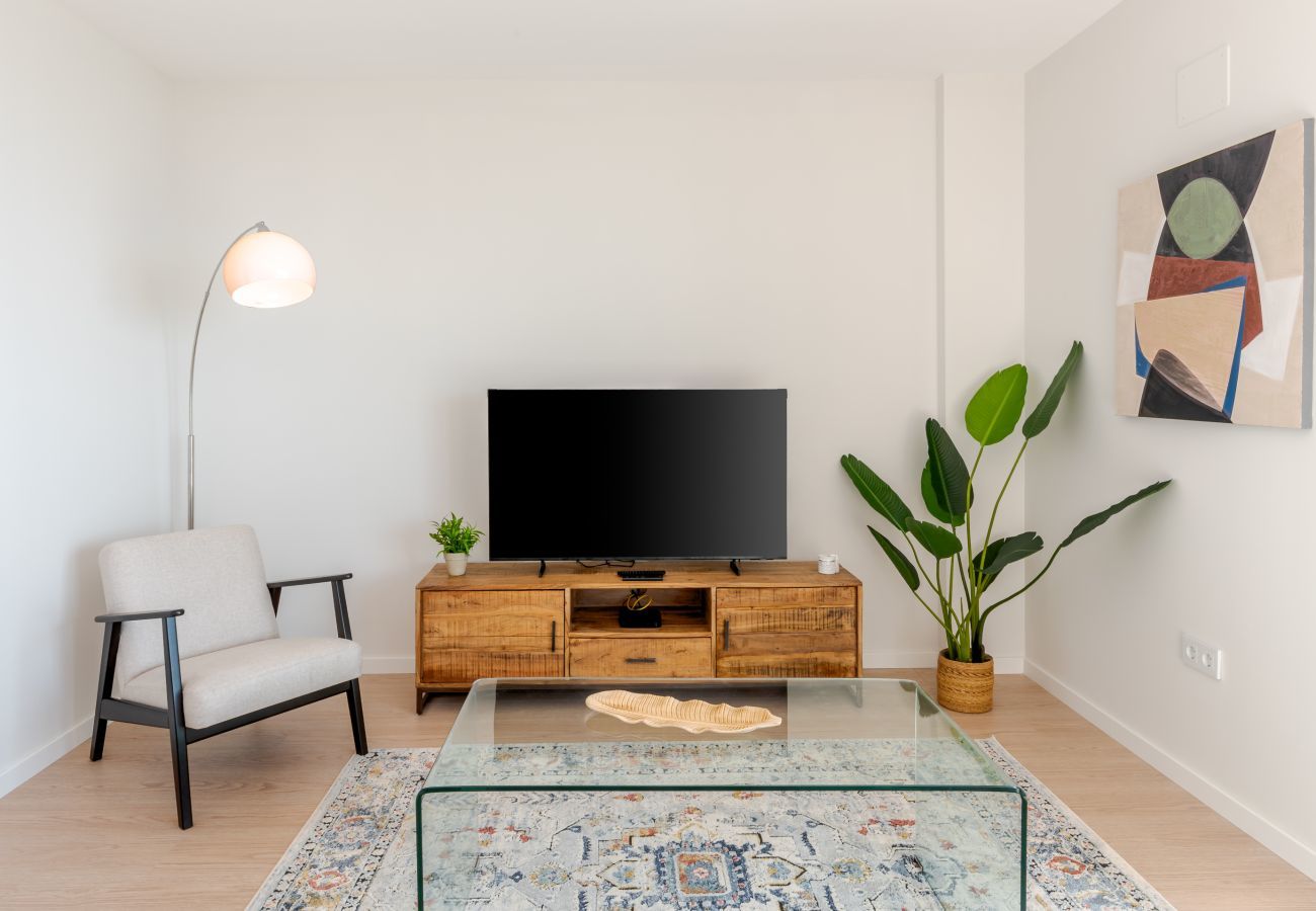 Apartamento en Rincón de la Victoria - Bali en Rincón | Elegante Apartamento de 2 Dormitorios con Terraza y Vistas al Mar