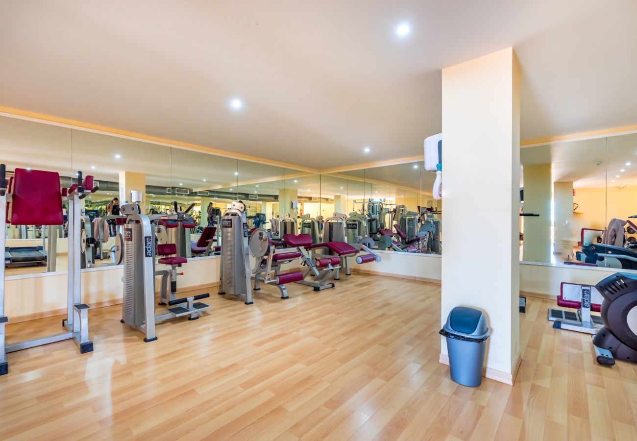 Apartamento en Benalmádena - Resort Mediterra | Apartamento con Vistas al Mar cerca del Golf con Piscinas y Gimnasio