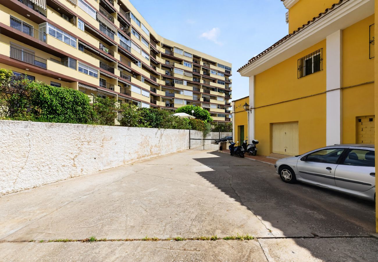 Apartamento en Benalmádena - Benalmadena Views | Luminoso apartamento con vistas al mar cerca de Playa Santa Ana