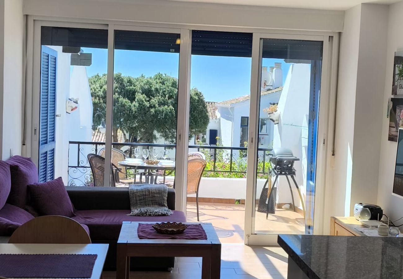 Apartamento en Mijas Costa - Calahonda Beach III – Apartamento frente al mar con vistas al mar en Mijas Costa