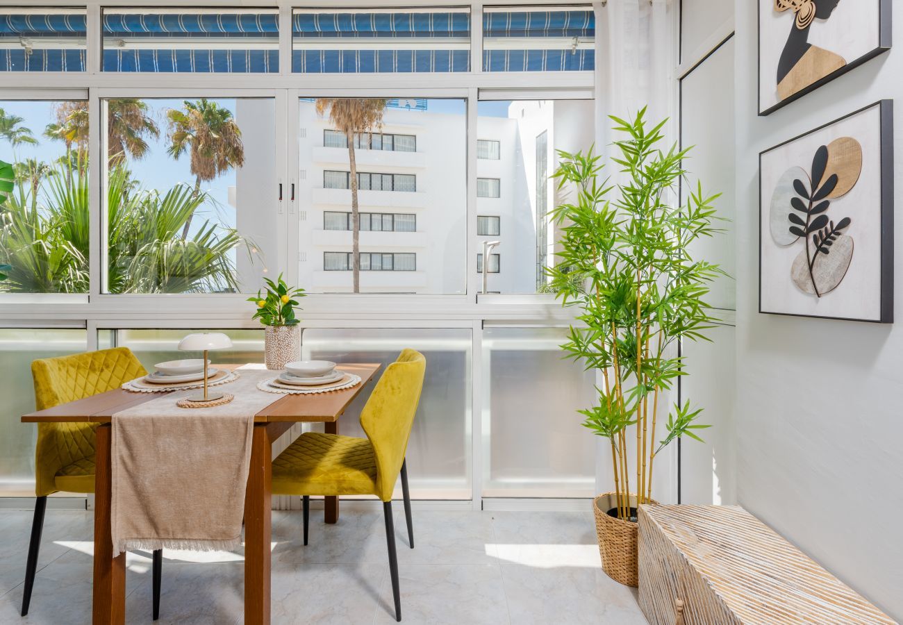 Apartamento en Torremolinos - Al Andalus Torremolinos – Luminoso apartamento costero cerca de La Carihuela, restaurantes y centro