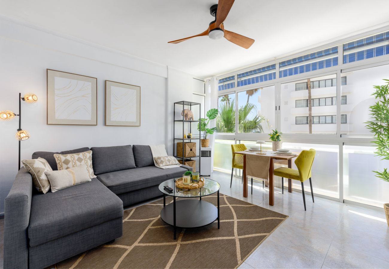 Apartamento en Torremolinos - Al Andalus Torremolinos – Luminoso apartamento costero cerca de La Carihuela, restaurantes y centro