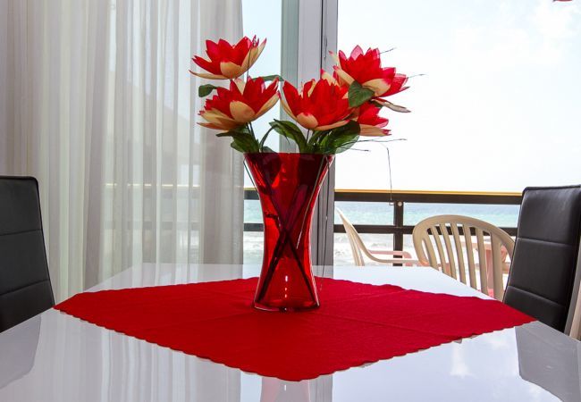 Apartment in Torremolinos - Carihuela - Frontline Beach Apartment in Torremolinos Apartment in Torremolinos - Carihuela - Frontline Beach Apartment in Torremolinos