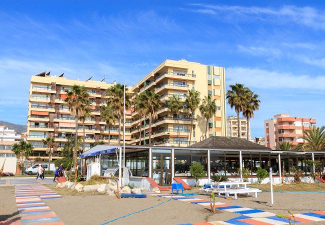 Apartment in Torremolinos - Carihuela - Frontline Beach Apartment in Torremolinos Apartment in Torremolinos - Carihuela - Frontline Beach Apartment in Torremolinos