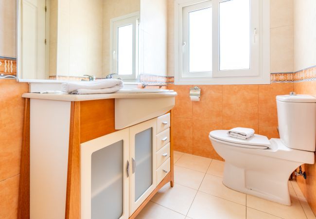 Villa in Benalmádena - Casa Pamela, 2-in-1 villa with 2 private swimming pools Villa in Benalmádena - Casa Pamela, 2-in-1 villa with 2 private swimming pools