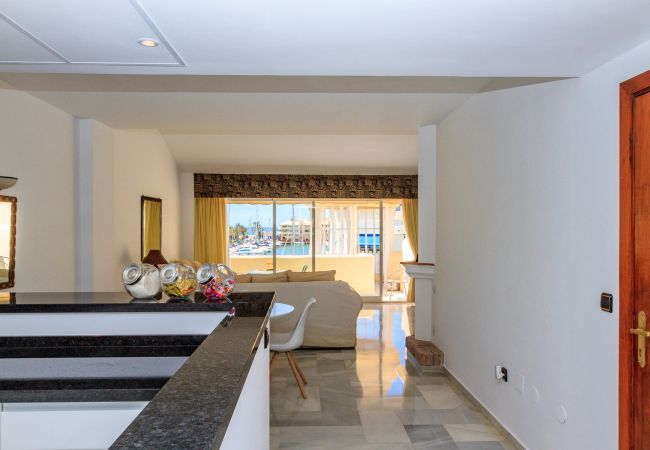Apartment in Benalmádena - Puerto Marina - 2 terraces and direct view to the Marina Apartment in Benalmádena - Puerto Marina - 2 terraces and direct view to the Marina