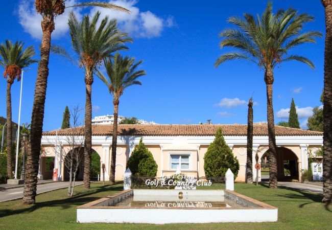 Apartment in Estepona - Golf Hills Marbella - Beautiful decorated incl. lounge terrace Apartment in Estepona - Golf Hills Marbella - Beautiful decorated incl. lounge terrace