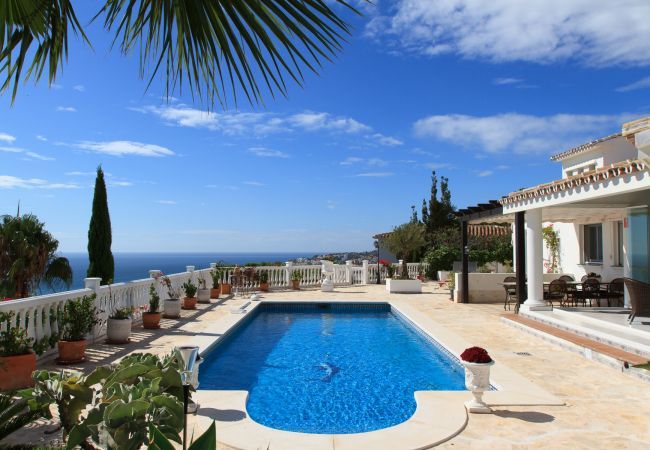 Villa in Mijas Costa - Villa Azalea - Exclusive villa with unique mediterranean view Villa in Mijas Costa - Villa Azalea - Exclusive villa with unique mediterranean view