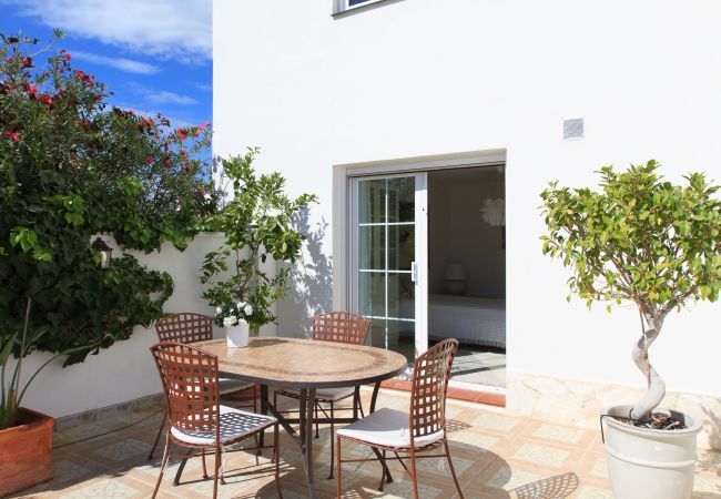 Villa in Mijas Costa - Villa Azalea - Exclusive villa with unique mediterranean view Villa in Mijas Costa - Villa Azalea - Exclusive villa with unique mediterranean view