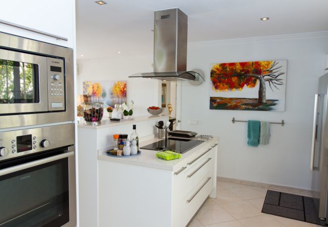 Villa in Mijas Costa - Villa Azalea - Exclusive villa with unique mediterranean view Villa in Mijas Costa - Villa Azalea - Exclusive villa with unique mediterranean view