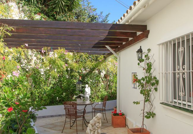 Villa in Mijas Costa - Villa Azalea - Exclusive villa with unique mediterranean view Villa in Mijas Costa - Villa Azalea - Exclusive villa with unique mediterranean view