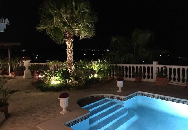 Villa in Mijas Costa - Villa Azalea - Exclusive villa with unique mediterranean view Villa in Mijas Costa - Villa Azalea - Exclusive villa with unique mediterranean view