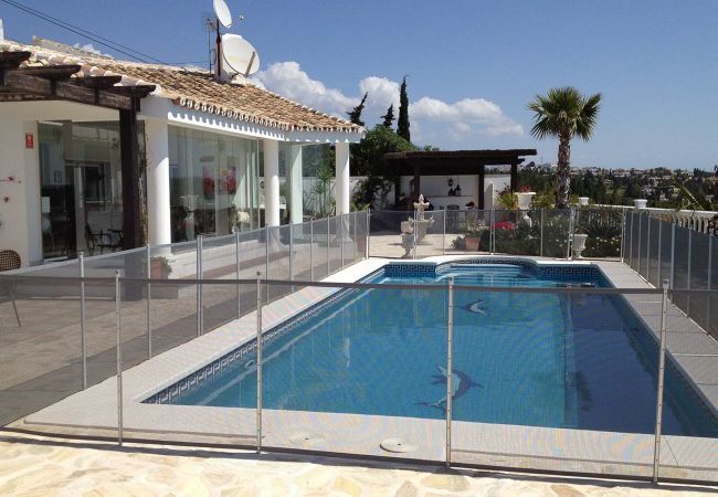 Villa in Mijas Costa - Villa Azalea - Exclusive villa with unique mediterranean view Villa in Mijas Costa - Villa Azalea - Exclusive villa with unique mediterranean view