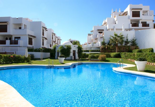 Apartment in Estepona - Top del Golf Hills Marbella - Large roof top lounge terrace Apartment in Estepona - Top del Golf Hills Marbella - Large roof top lounge terrace