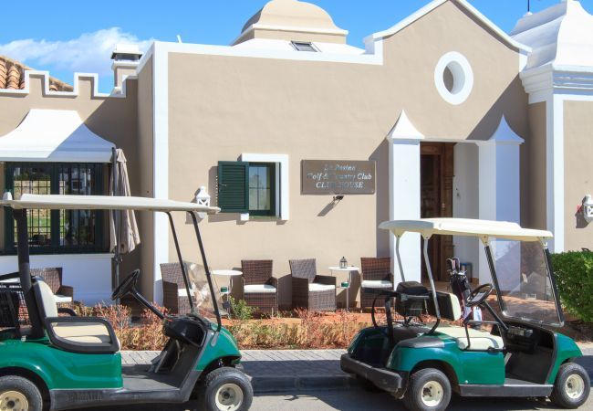Apartment in Estepona - Top del Golf Hills Marbella - Large roof top lounge terrace Apartment in Estepona - Top del Golf Hills Marbella - Large roof top lounge terrace