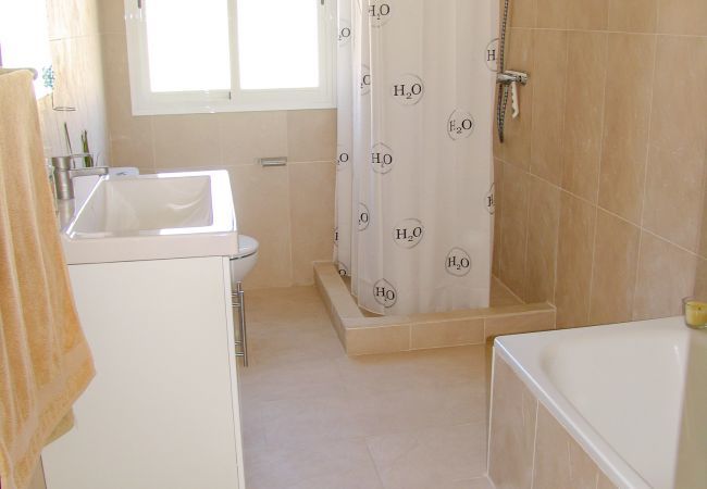 Villa in Algarrobo - Casa Bonita - 4 bedroom Country House in Authentic Andalucia, Malaga Villa in Algarrobo - Casa Bonita - 4 bedroom Country House in Authentic Andalucia, Malaga