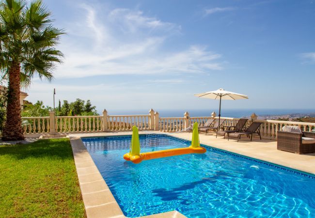 Villa in Algarrobo - Casa Bonita - 4 bedroom Country House in Authentic Andalucia, Malaga Villa in Algarrobo - Casa Bonita - 4 bedroom Country House in Authentic Andalucia, Malaga