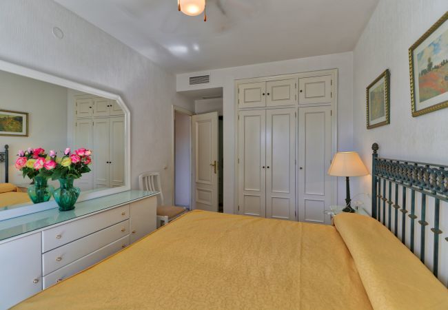 Apartment in Fuengirola - Doña Sofia Fuengirola - Beach Apartment, parking, Wi-Fi, sea view Apartment in Fuengirola - Doña Sofia Fuengirola - Beach Apartment, parking, Wi-Fi, sea view