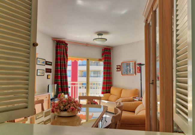 Apartment in Fuengirola - Doña Sofia Fuengirola - Beach Apartment, parking, Wi-Fi, sea view Apartment in Fuengirola - Doña Sofia Fuengirola - Beach Apartment, parking, Wi-Fi, sea view