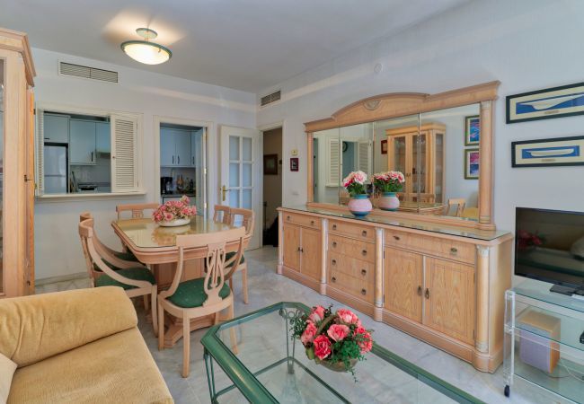 Apartment in Fuengirola - Doña Sofia Fuengirola - Beach Apartment, parking, Wi-Fi, sea view Apartment in Fuengirola - Doña Sofia Fuengirola - Beach Apartment, parking, Wi-Fi, sea view