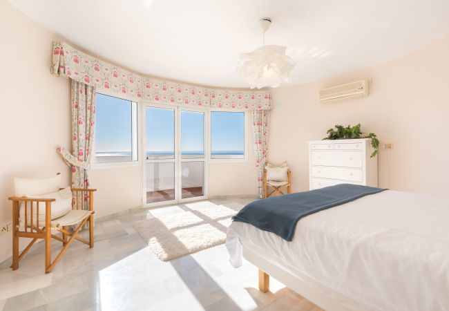 Villa in Mijas Costa - Villa Panorama – Ocean View Oasis with Private Pool, Mijas Costa Villa in Mijas Costa - Villa Panorama – Ocean View Oasis with Private Pool, Mijas Costa