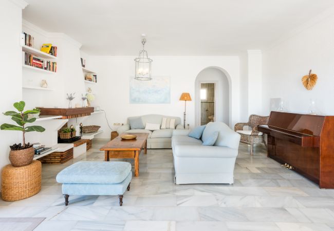 Villa in Mijas Costa - Villa Panorama – Ocean View Oasis with Private Pool, Mijas Costa Villa in Mijas Costa - Villa Panorama – Ocean View Oasis with Private Pool, Mijas Costa
