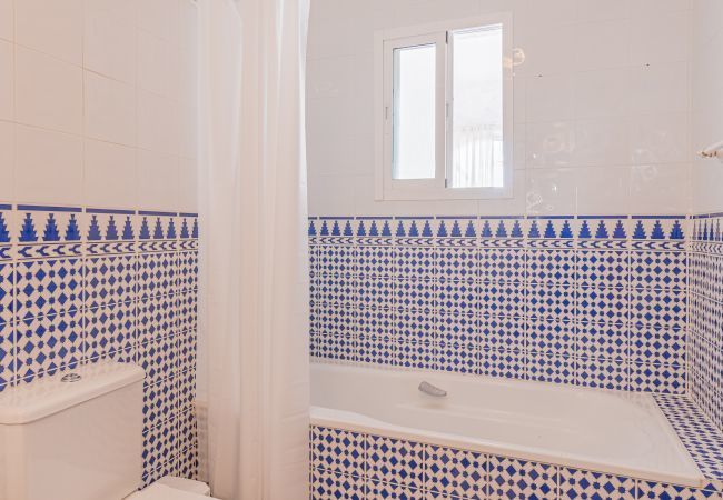 Apartment in Benalmádena - Tio Charles, Benalmadena Apartment in Benalmádena - Tio Charles, Benalmadena