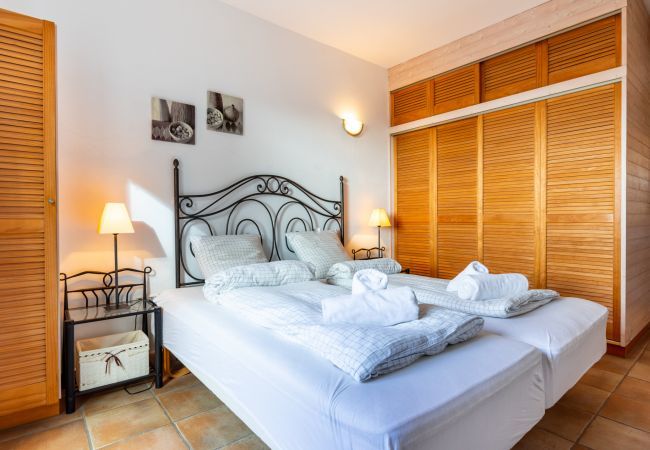 Apartment in Fuengirola - Buganvilla, El Higueron Apartment in Fuengirola - Buganvilla, El Higueron