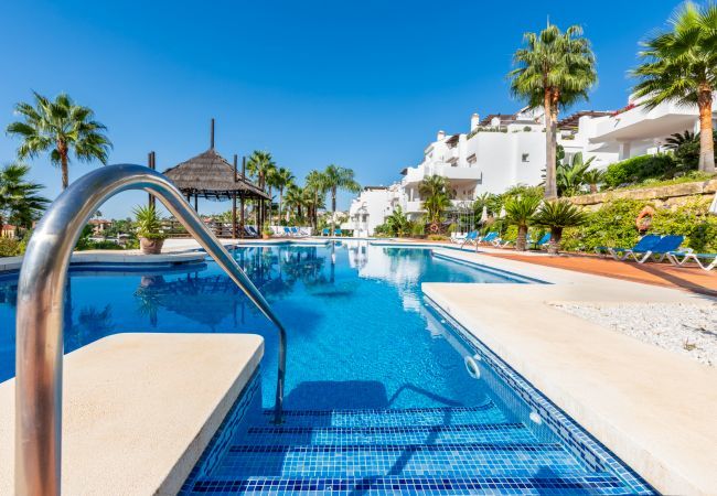 Apartment in Marbella - Las Tortugas Marbella – Luxury Penthouse with Sea Views & Jacuzzi Apartment in Marbella - Las Tortugas Marbella – Luxury Penthouse with Sea Views & Jacuzzi