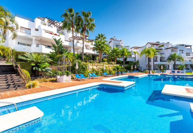 Apartment in Marbella - Las Tortugas Marbella – Luxury Penthouse with Sea Views & Jacuzzi Apartment in Marbella - Las Tortugas Marbella – Luxury Penthouse with Sea Views & Jacuzzi
