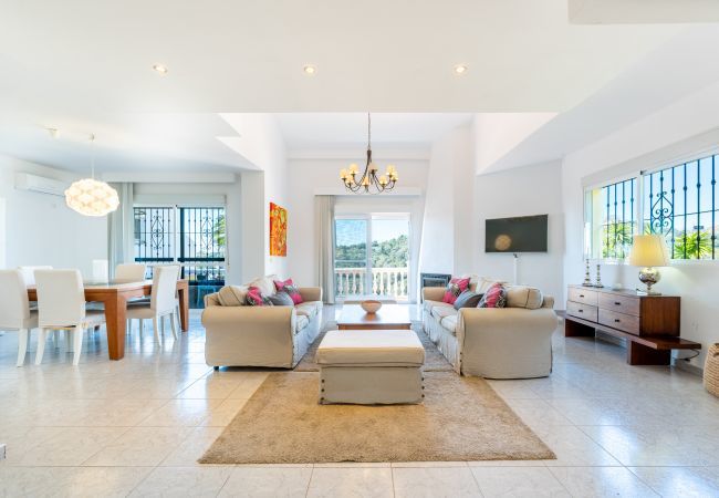 Terraced House in Mijas Costa - Lovely vacation home with amazing views and private pool | Townhouse Calahonda Terraced House in Mijas Costa - Lovely vacation home with amazing views and private pool | Townhouse Calahonda