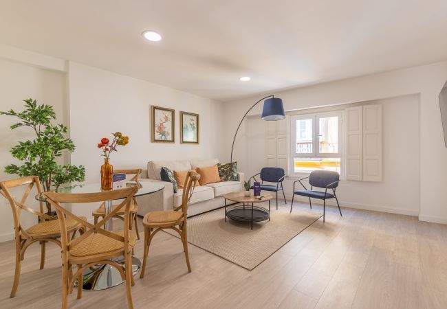 Apartment in Málaga -  Thyssen Penthouse  with terrace 3C  Apartment in Málaga -  Thyssen Penthouse  with terrace 3C