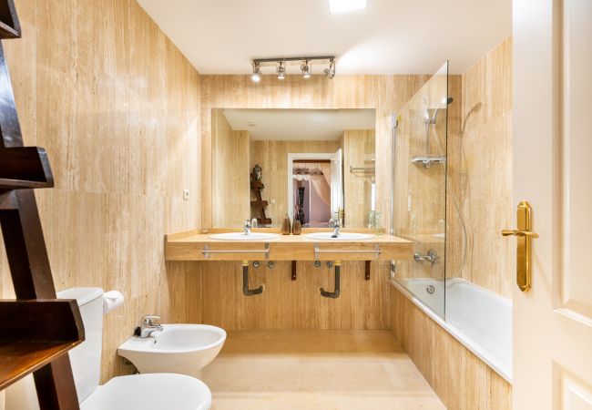 Apartment in Marbella - Los Lagos Golf I | Uniquely styled 3 bedroom apartment in Marbella Apartment in Marbella - Los Lagos Golf I | Uniquely styled 3 bedroom apartment in Marbella