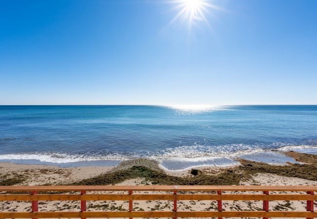 Apartment in Mijas Costa - Calahonda Beach II First line beach apartment in Calahonda Apartment in Mijas Costa - Calahonda Beach II First line beach apartment in Calahonda
