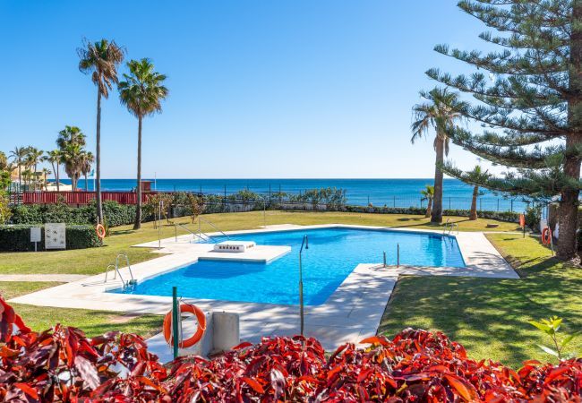 Apartment in Mijas Costa - Calahonda Beach II First line beach apartment in Calahonda Apartment in Mijas Costa - Calahonda Beach II First line beach apartment in Calahonda