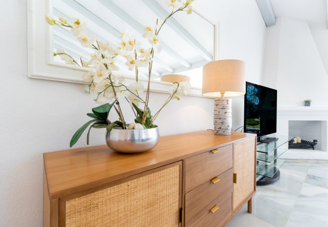 Villa in Mijas Costa - Villa Cabopino | Golfside Villa with Spectacular Ocean Views Villa in Mijas Costa - Villa Cabopino | Golfside Villa with Spectacular Ocean Views