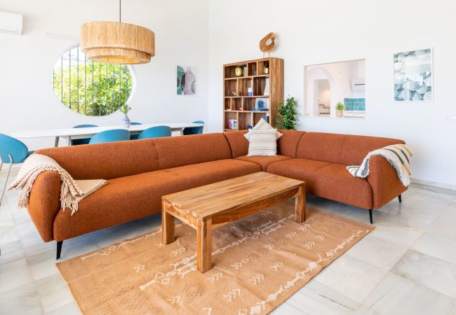 Villa in Mijas Costa - Villa Cabopino | Golfside Villa with Spectacular Ocean Views Villa in Mijas Costa - Villa Cabopino | Golfside Villa with Spectacular Ocean Views