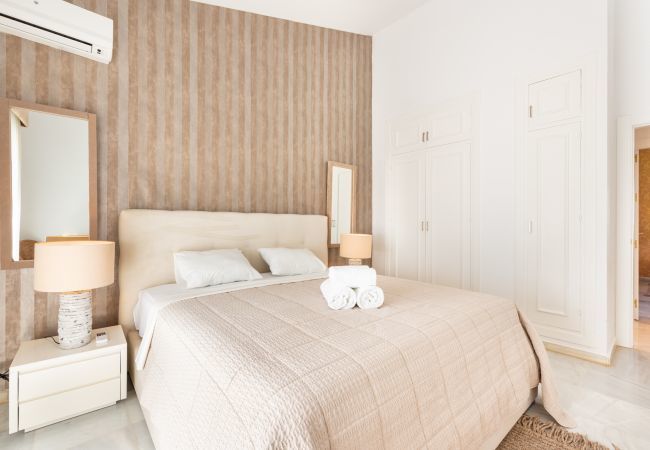 Villa in Mijas Costa - Villa Cabopino | Golfside Villa with Spectacular Ocean Views Villa in Mijas Costa - Villa Cabopino | Golfside Villa with Spectacular Ocean Views