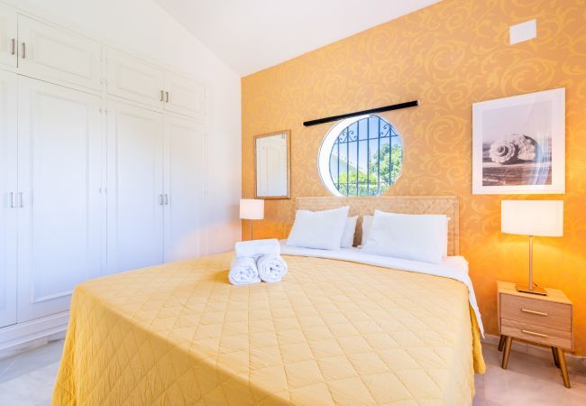 Villa in Mijas Costa - Villa Cabopino | Golfside Villa with Spectacular Ocean Views Villa in Mijas Costa - Villa Cabopino | Golfside Villa with Spectacular Ocean Views